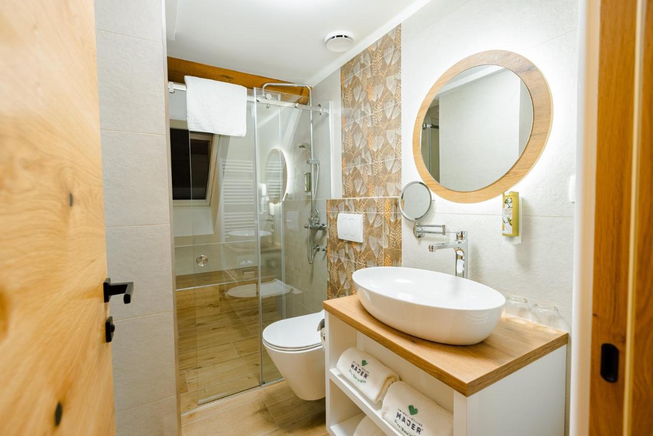 Resort Village Majer Gradac Kültér fotó